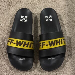 Off-White Black and Yellow Logo Slides